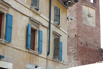 Oda ve Kahvaltı Residenza Roccaforte Scaligera Verona